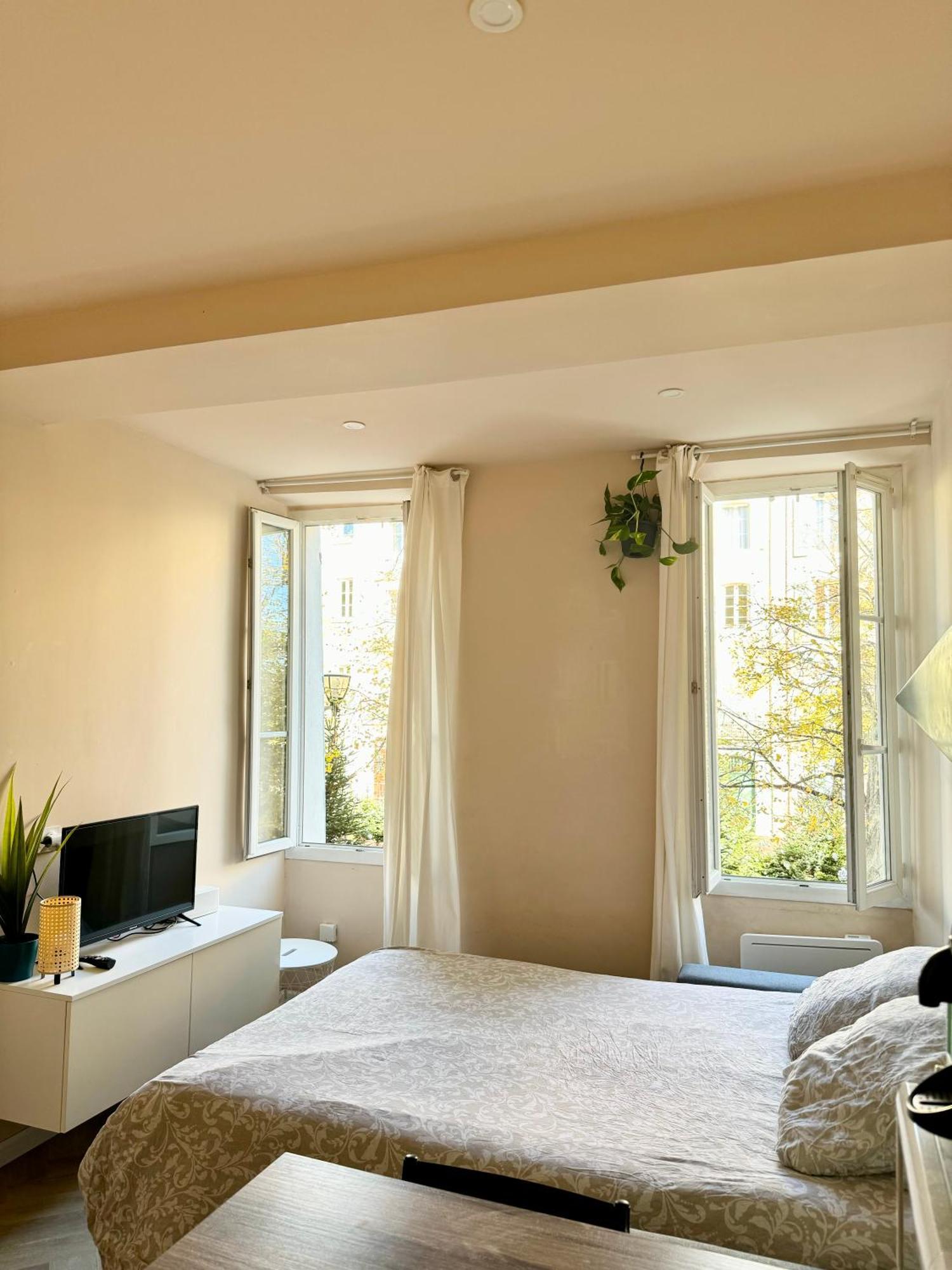 Studio Malibu Central, Lumineux Et Confortable * Hyères